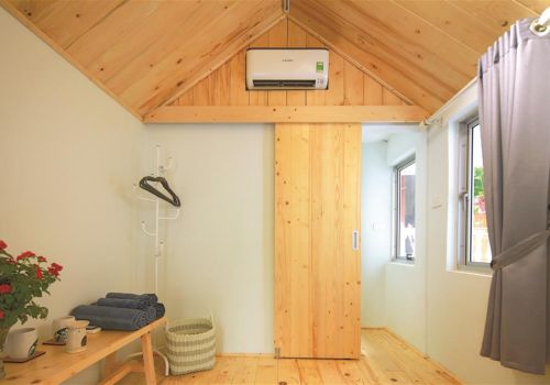 NGÔI NHÀ HÌNH KHẨU SÚNG